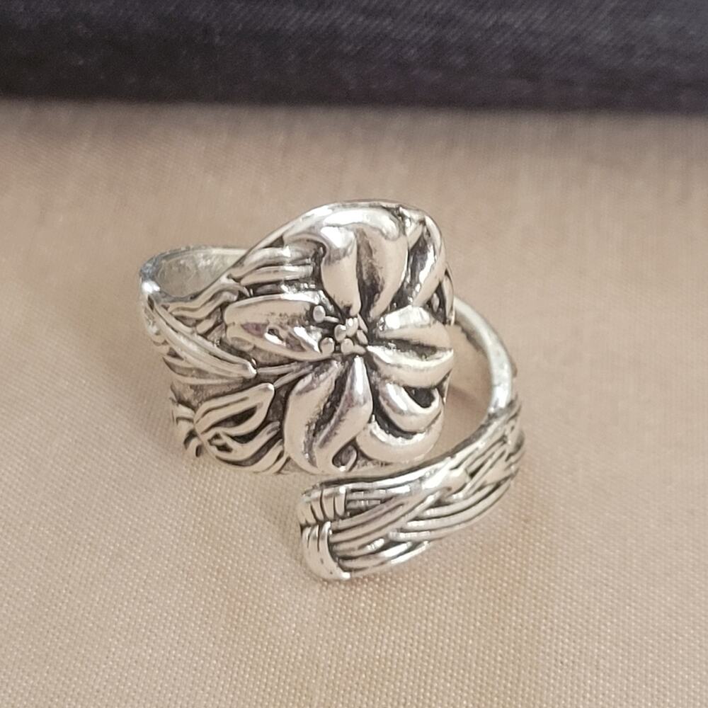 silver tone lily flower adjustable wrap around ring
